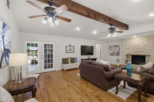 1911 Wisteria Way, Mckinney, TX 75071