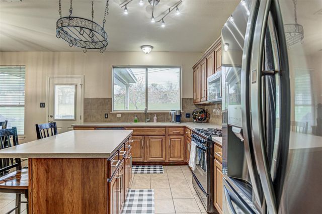 2215 Heritage Well LN, Pflugerville, TX 78660