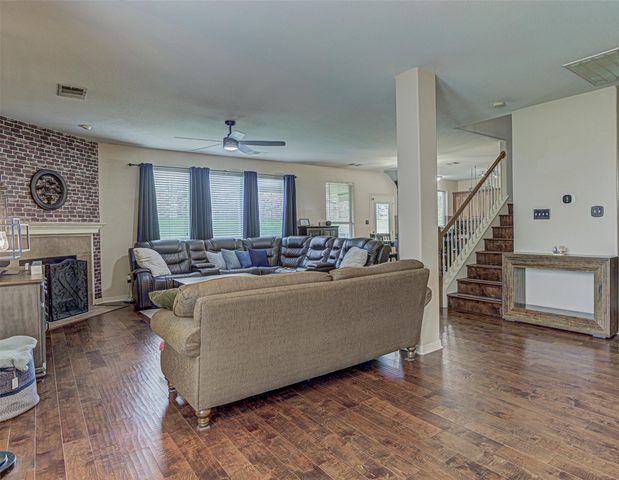 2215 Heritage Well LN, Pflugerville, TX 78660