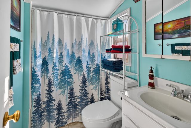 400 E 10th Street S, Newton, IA 50208