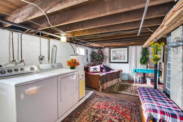 400 E 10th Street S, Newton, IA 50208