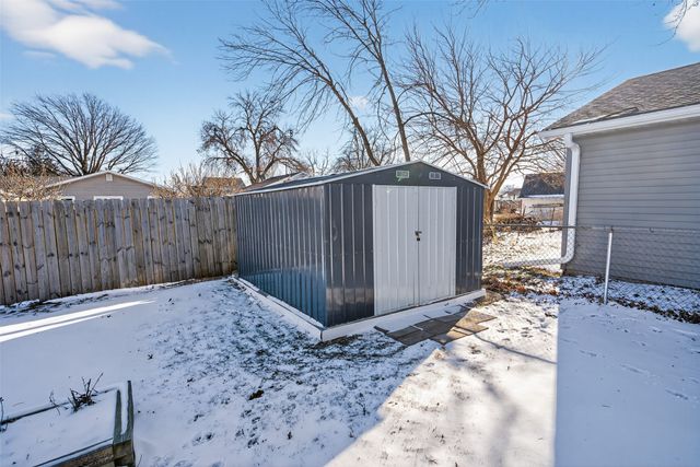 400 E 10th Street S, Newton, IA 50208