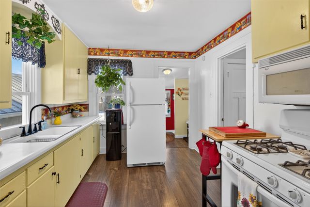 400 E 10th Street S, Newton, IA 50208