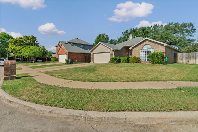 5206 Rio Court, Arlington, TX 76017