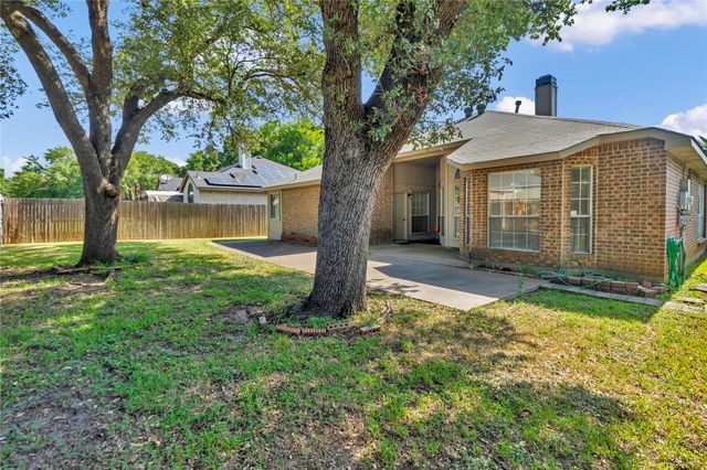 5206 Rio Court, Arlington, TX 76017