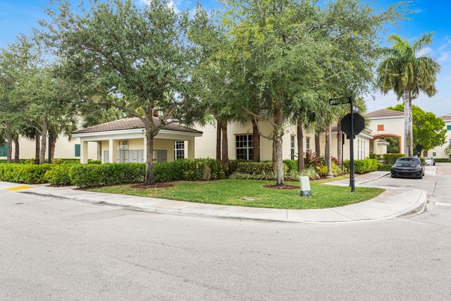 144 SW 7th Court, Pompano Beach, FL 33060