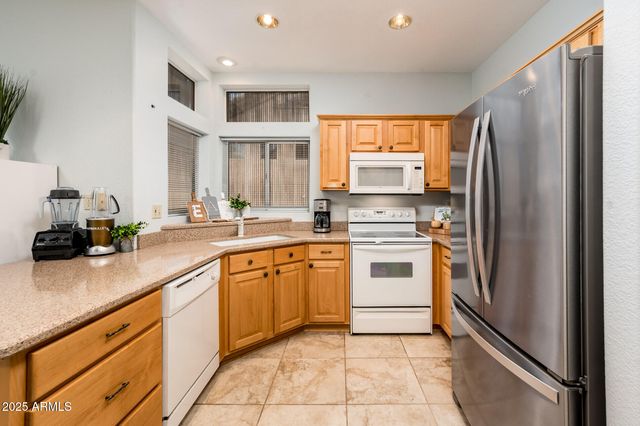 15621 W SKY HAWK Drive, Sun City West, AZ 85375