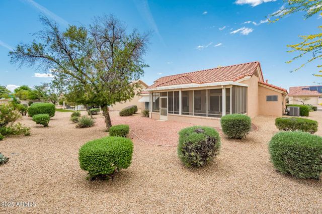 15621 W SKY HAWK Drive, Sun City West, AZ 85375
