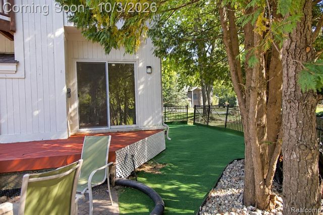 4833 Panorama Circle, West Bloomfield, MI 48323