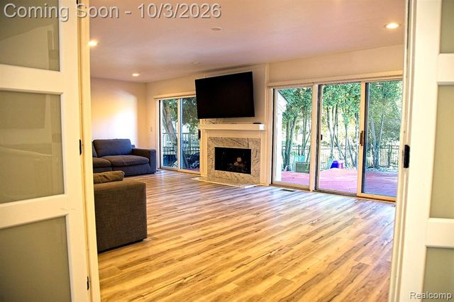 4833 Panorama Circle, West Bloomfield, MI 48323