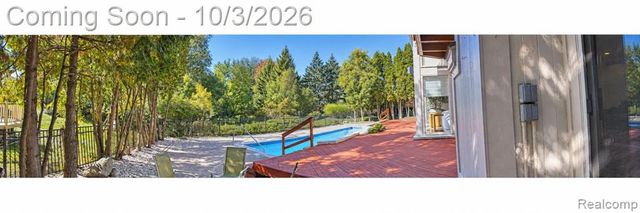 4833 Panorama Circle, West Bloomfield, MI 48323