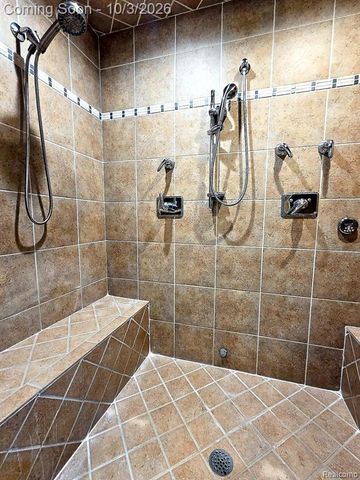 4833 Panorama Circle, West Bloomfield, MI 48323
