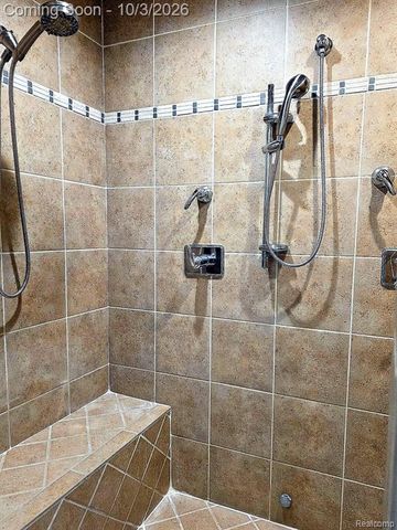4833 Panorama Circle, West Bloomfield, MI 48323
