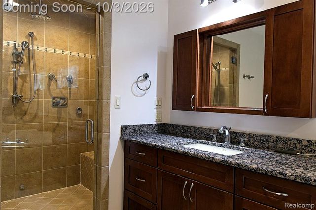 4833 Panorama Circle, West Bloomfield, MI 48323