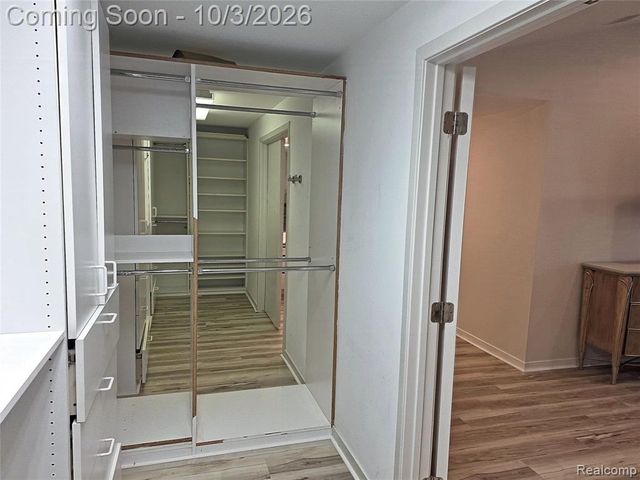 4833 Panorama Circle, West Bloomfield, MI 48323
