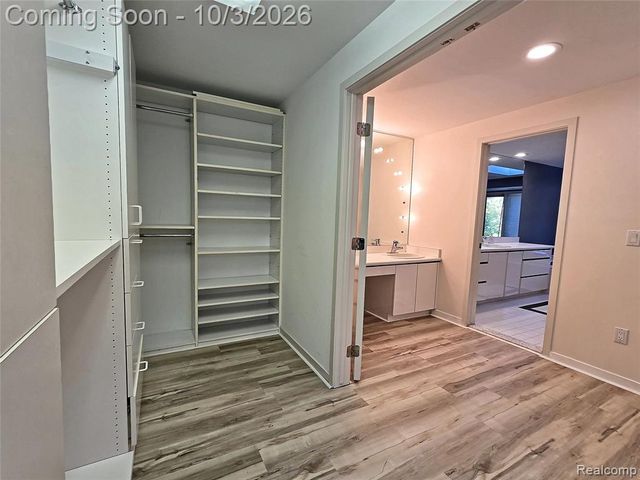 4833 Panorama Circle, West Bloomfield, MI 48323
