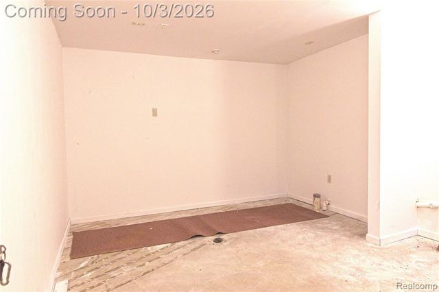 4833 Panorama Circle, West Bloomfield, MI 48323
