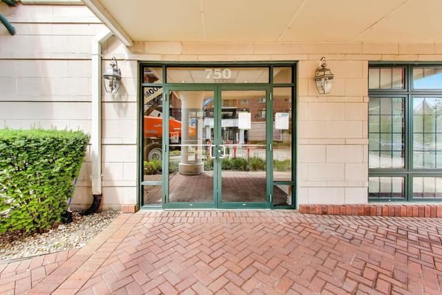 750 Pearson Street 407, Des Plaines, IL 60016