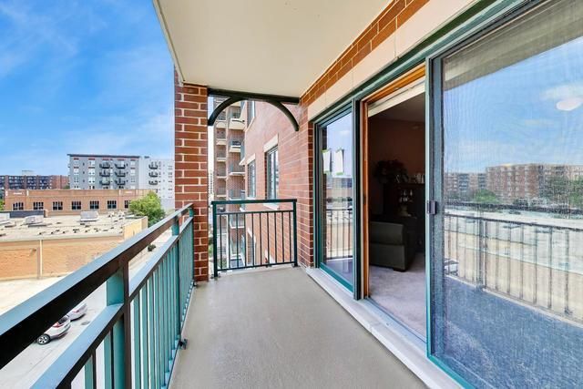 750 Pearson Street 407, Des Plaines, IL 60016