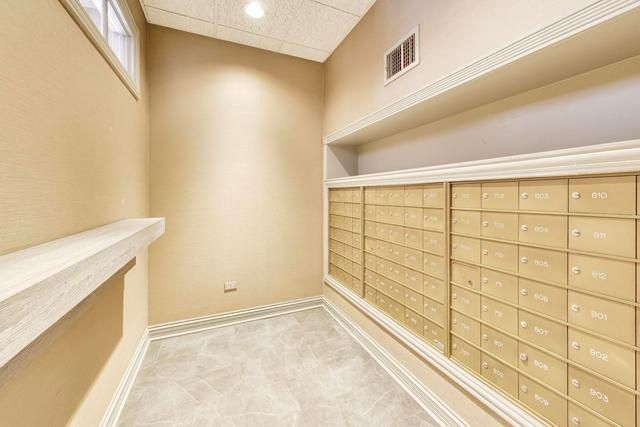 750 Pearson Street 407, Des Plaines, IL 60016