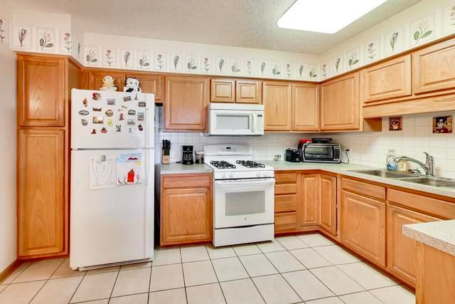 750 Pearson Street 407, Des Plaines, IL 60016