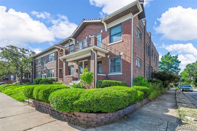 3226 Geyer Avenue, St Louis, MO 63104