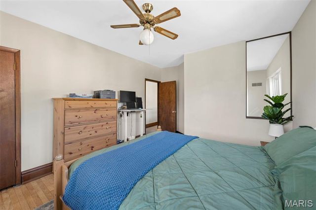 3226 Geyer Avenue, St Louis, MO 63104