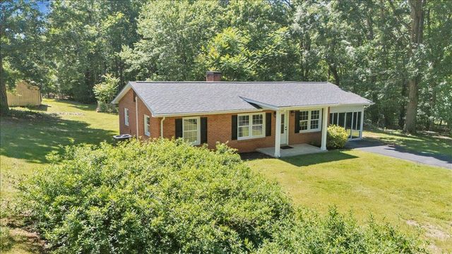 4883 Edwardsville RD, Hardy, VA 24101