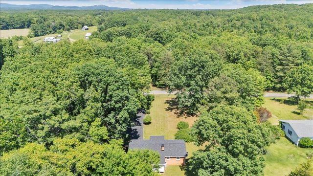 4883 Edwardsville RD, Hardy, VA 24101