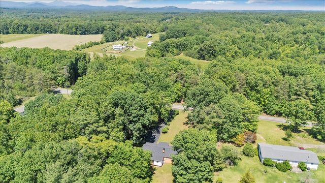 4883 Edwardsville RD, Hardy, VA 24101