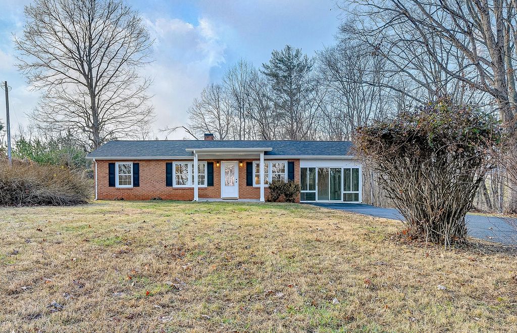 4883 Edwardsville RD, Hardy, VA 24101