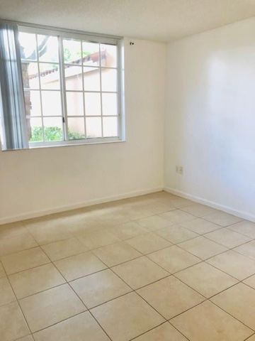 2011 Renaissance Boulevard 103, Miramar, FL 33025