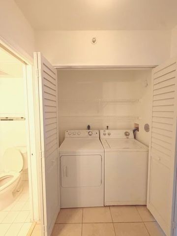 2011 Renaissance Boulevard 103, Miramar, FL 33025