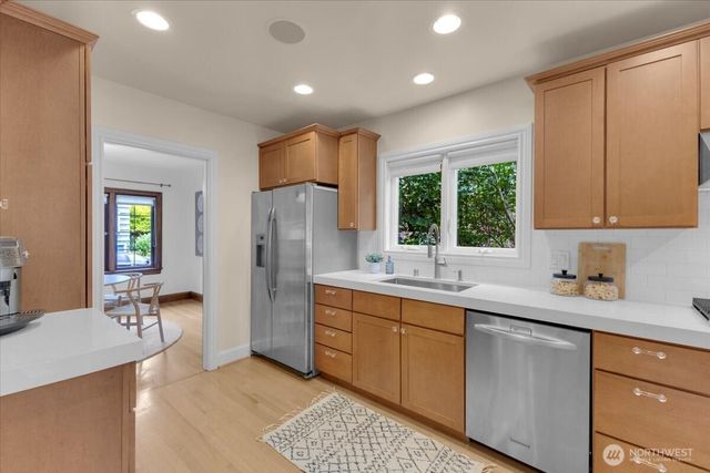 1955 21st Avenue E, Seattle, WA 98112