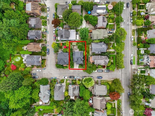 1955 21st Avenue E, Seattle, WA 98112
