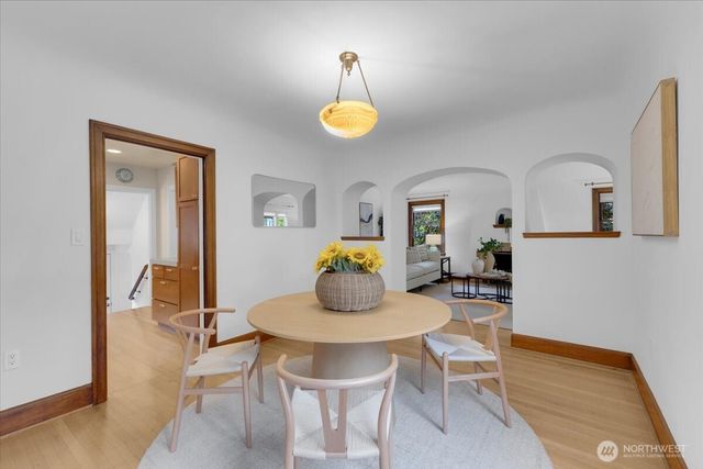1955 21st Avenue E, Seattle, WA 98112