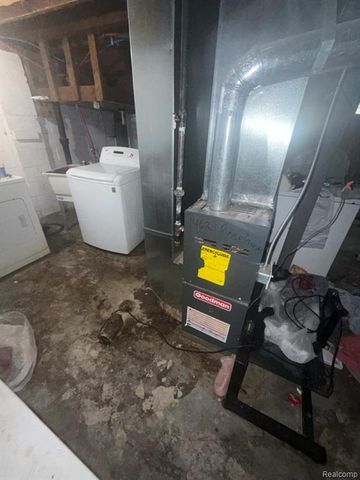 14621 Roselawn Street, Detroit, MI 48238