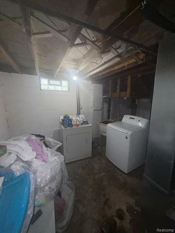 14621 Roselawn Street, Detroit, MI 48238