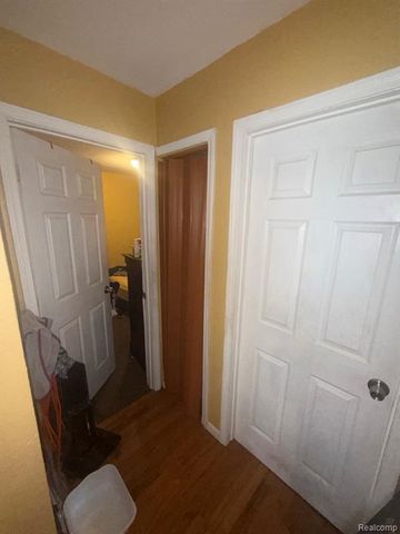 14621 Roselawn Street, Detroit, MI 48238