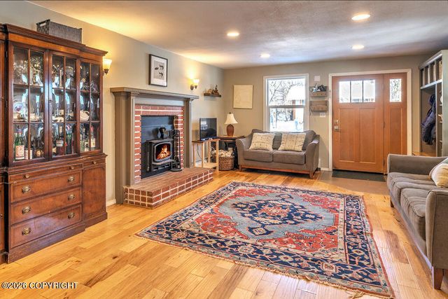 1852 E 26th Avenue, Anchorage, AK 99508