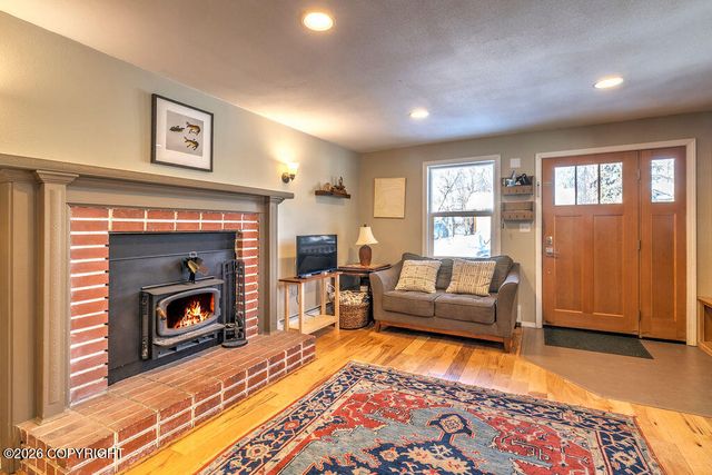 1852 E 26th Avenue, Anchorage, AK 99508