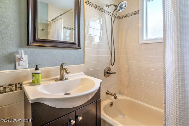 1852 E 26th Avenue, Anchorage, AK 99508