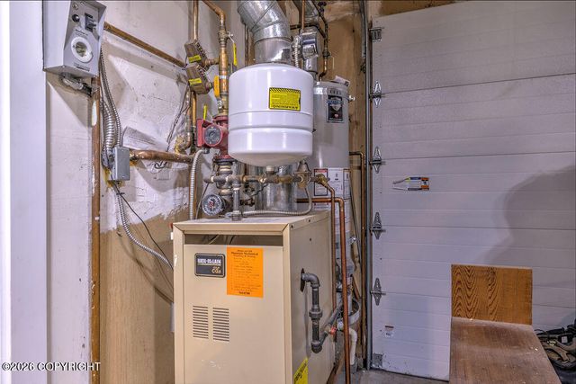 1852 E 26th Avenue, Anchorage, AK 99508