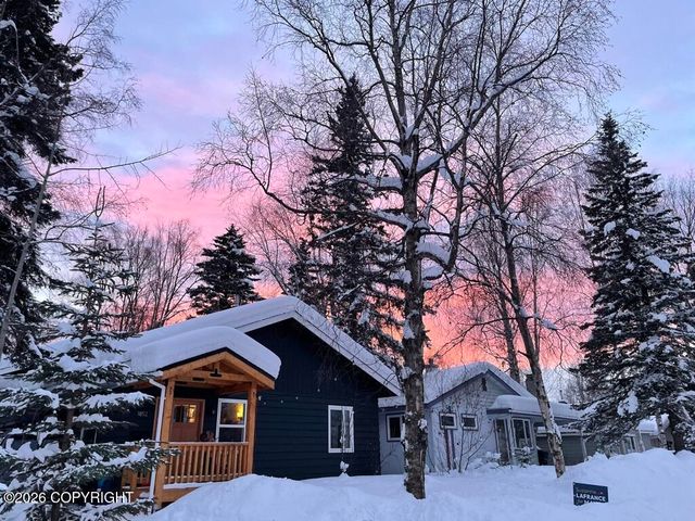 1852 E 26th Avenue, Anchorage, AK 99508