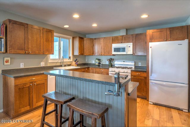 1852 E 26th Avenue, Anchorage, AK 99508