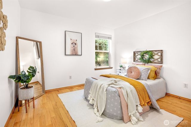 500 N Laventure Road, Mount Vernon, WA 98273