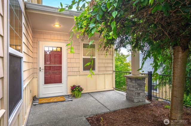 500 N Laventure Road, Mount Vernon, WA 98273