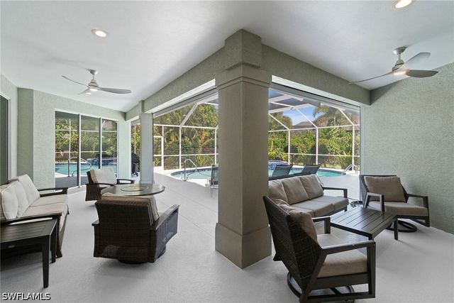 27330 Ridge Lake CT, Bonita Springs, FL 34134