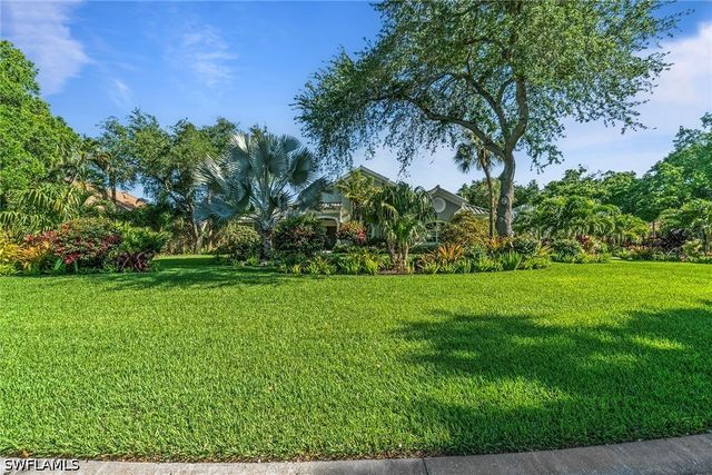 27330 Ridge Lake CT, Bonita Springs, FL 34134