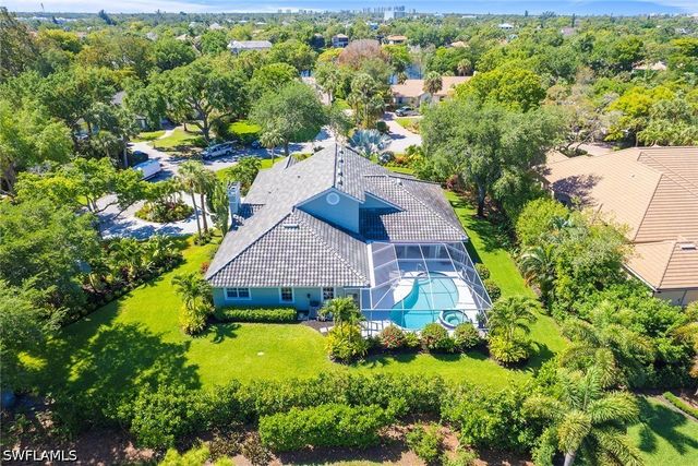 27330 Ridge Lake CT, Bonita Springs, FL 34134